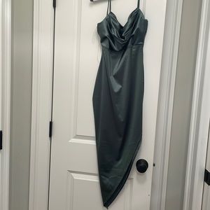 Windsor dress green size medium never worn